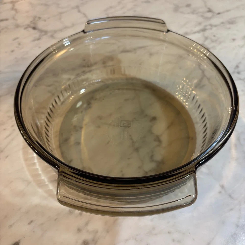 Anchor Hocking Fire-King Smoked Amber Glass 2 Quart Round Casserole Dish 1438